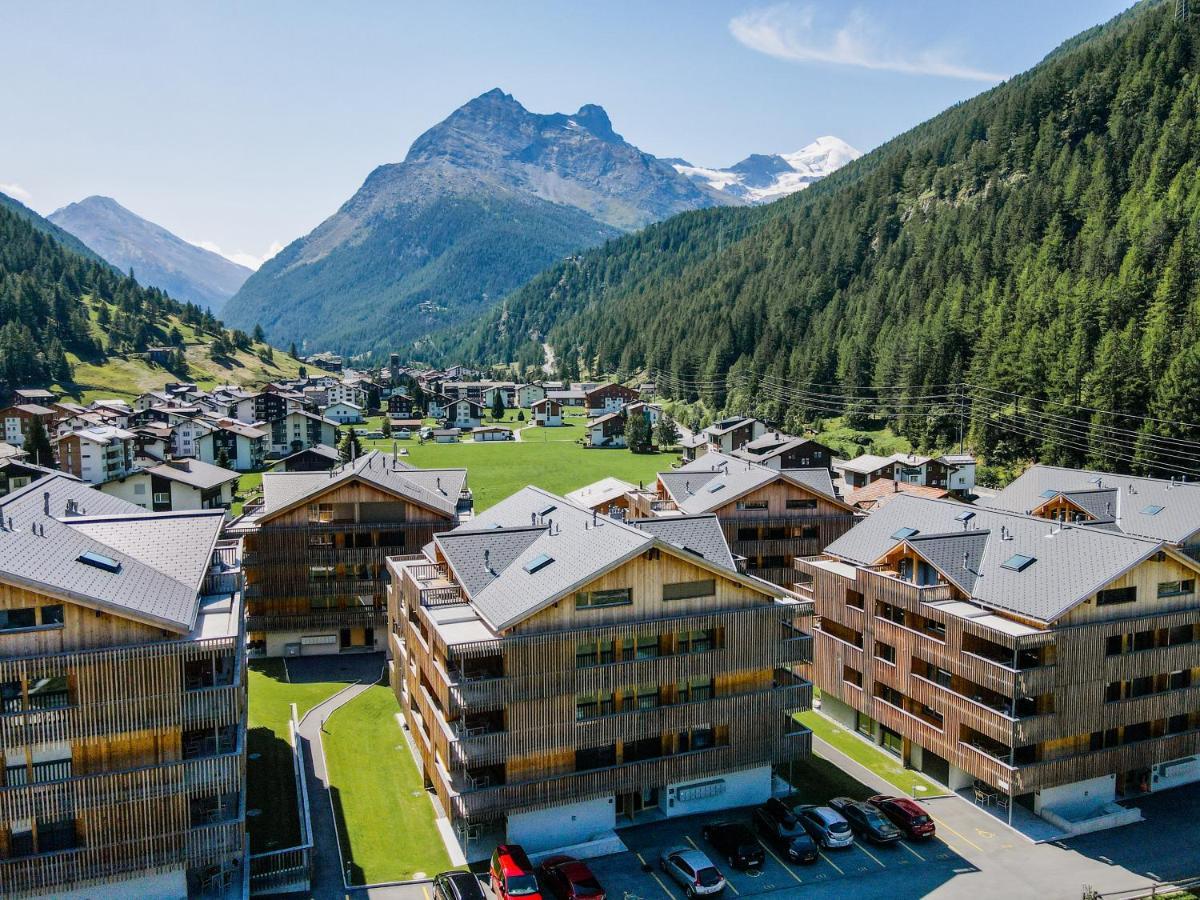 Montela Hotel & Resort - Suiten Saas-Grund Exterior photo