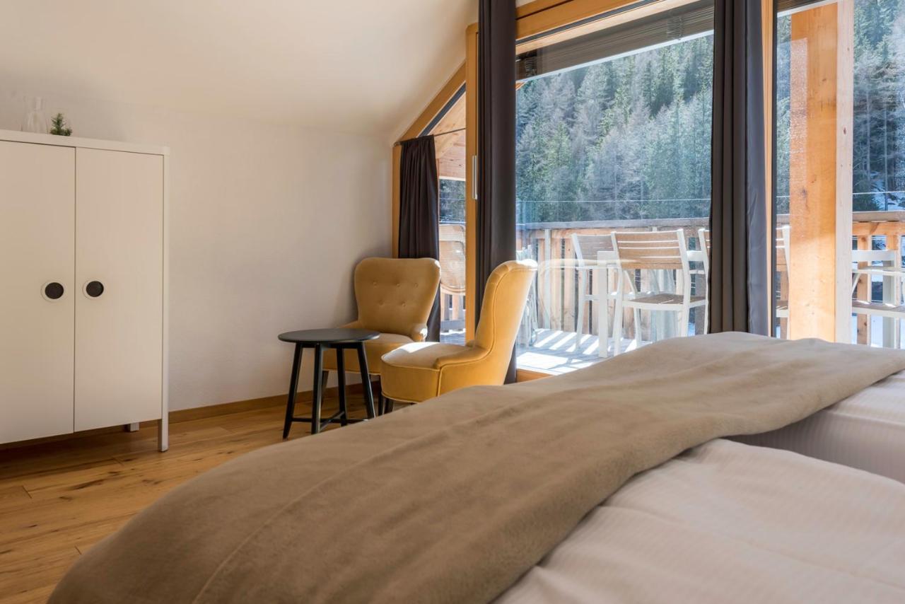 Montela Hotel & Resort - Suiten Saas-Grund Exterior photo