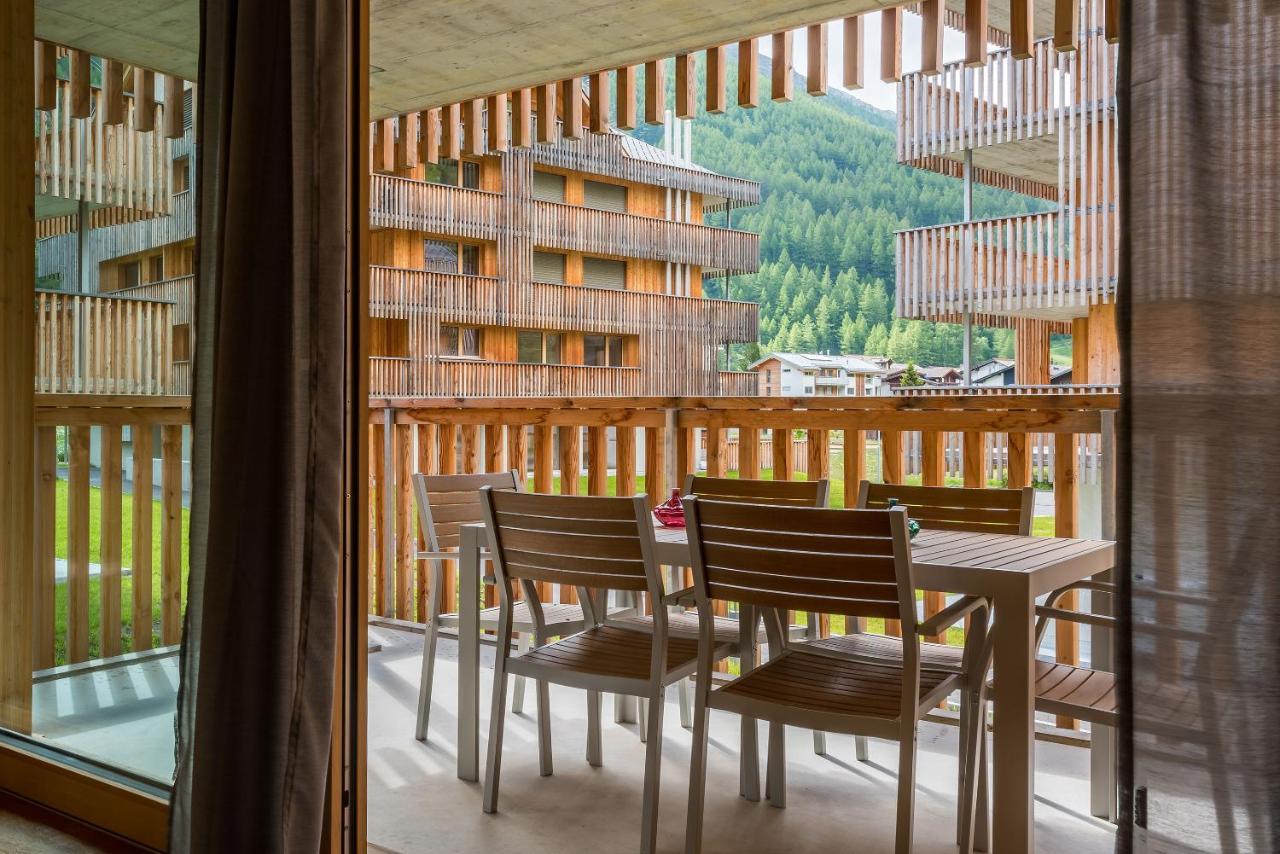 Montela Hotel & Resort - Suiten Saas-Grund Exterior photo